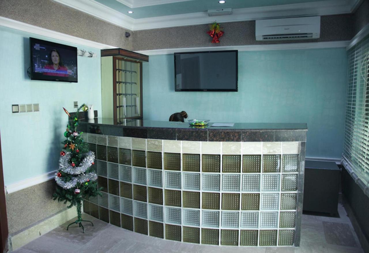 Milestone Hotel Ogombo Exterior foto